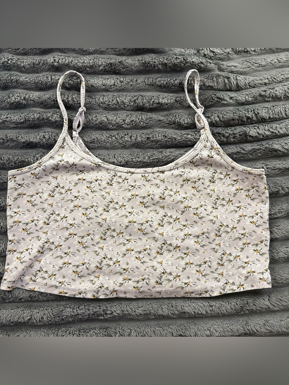 Hollister White Ribbed Floral Cami with Yellow Flowers